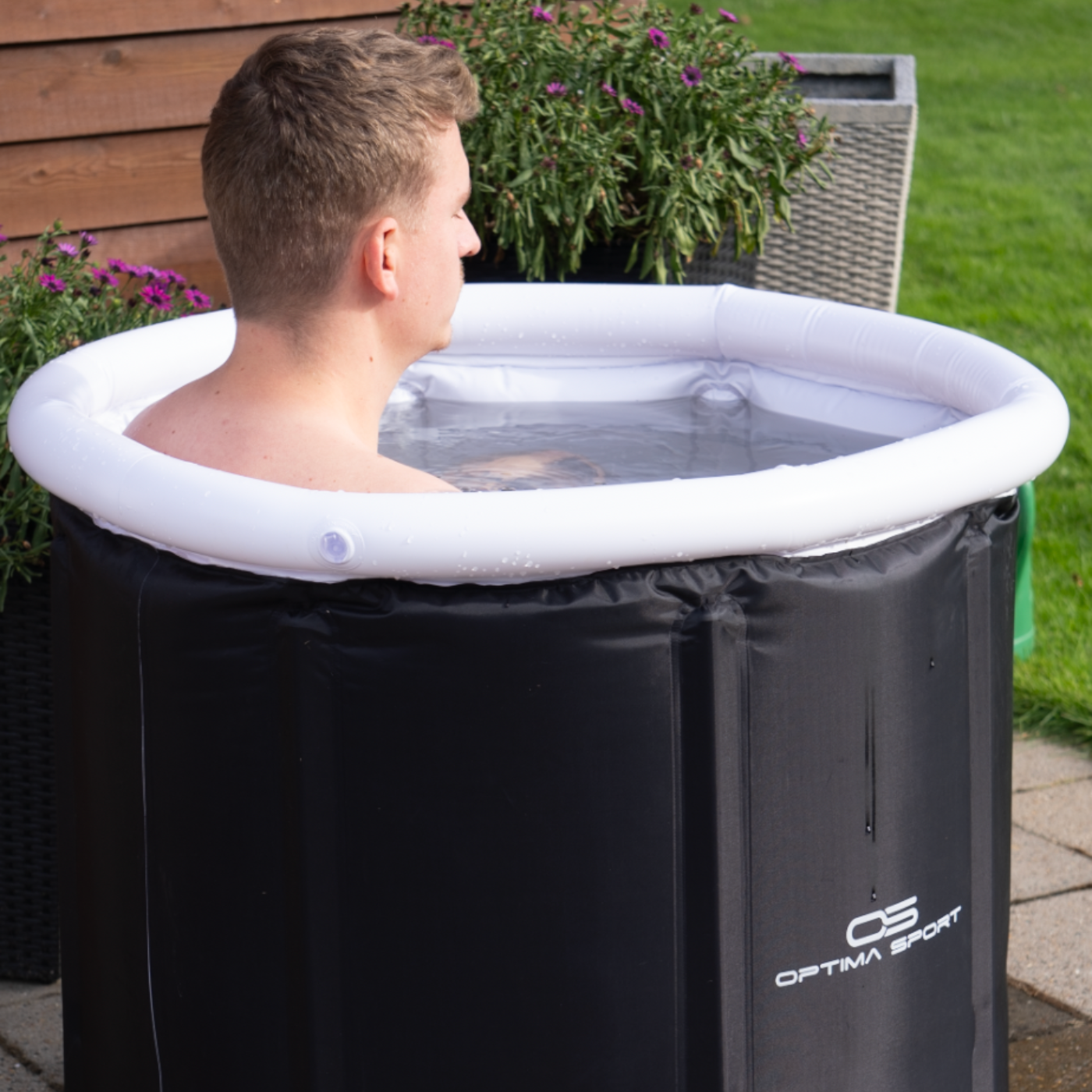 Ice bath inflatable and foldable